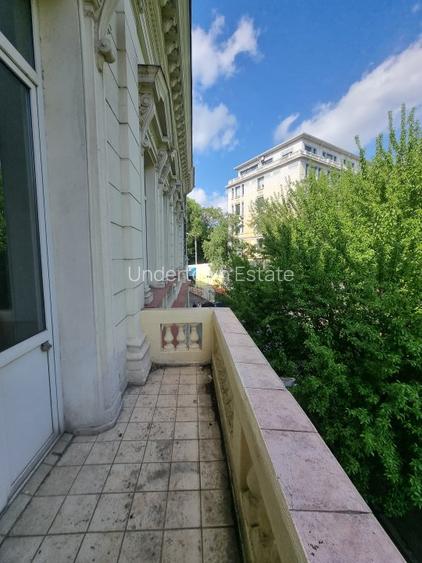 Casa lui Nicolae Dinischiotu - 60 camere - Imobil Istoric - 22