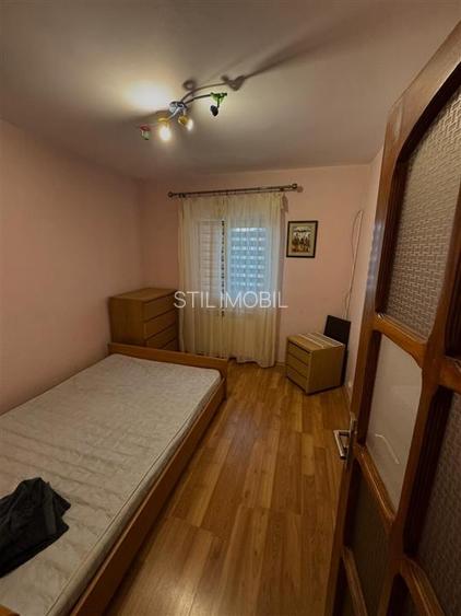 Apartament 3 camere - zona Nicolina(prima stație după Podul Ros) - 4