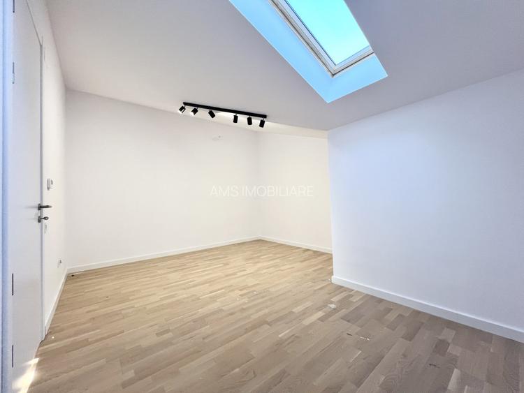 SUPERB / PARTIAL MOBILAT / GRADINA - 40