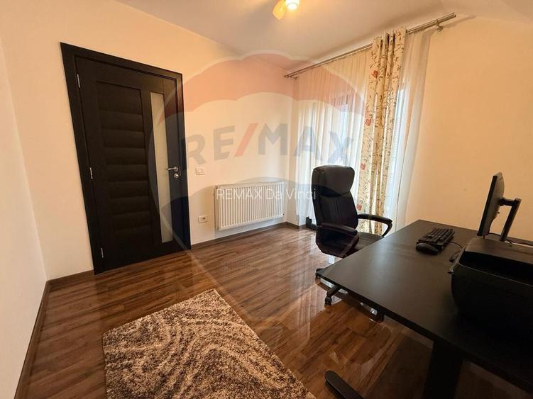 Casă / Vilă cu 4 camere de vânzare in Sanpetru - 22