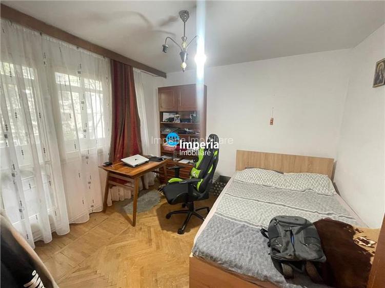 Apartament 3 camere semidecomandat, 67 mp, Podu Ros! - 4