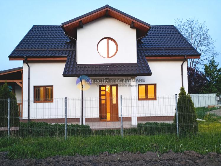 CASĂ cu teren 1211 mp DOBRENI, judetul Neamț - 2