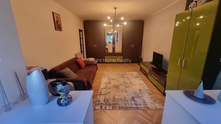 Apartament 4 camere - Metrou Aparatorii Patriei - 12