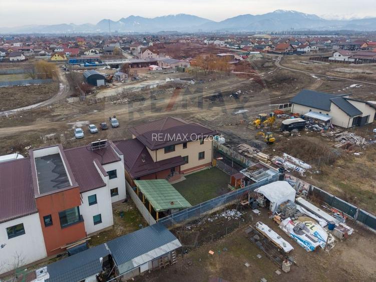 Acasa incepe aici-5 camere,curte 500mp si garaj in Sanpetru - 34