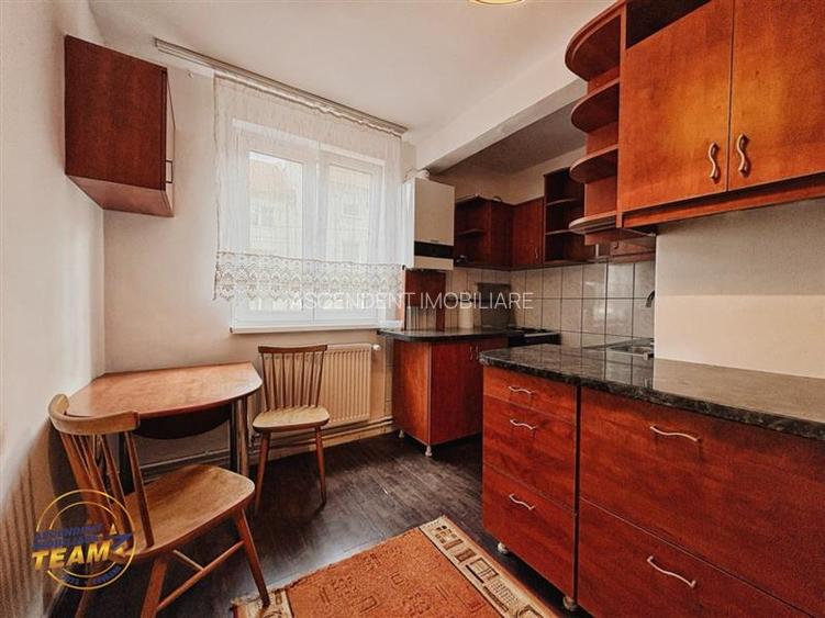 Apartament 3 camere cu doua grupuri sanitare, zona linistita, Simeria - 2