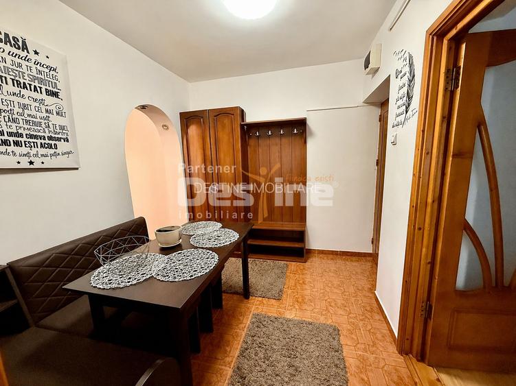 Apartament 3 camere semidecomandat, etaj intermediar - 7