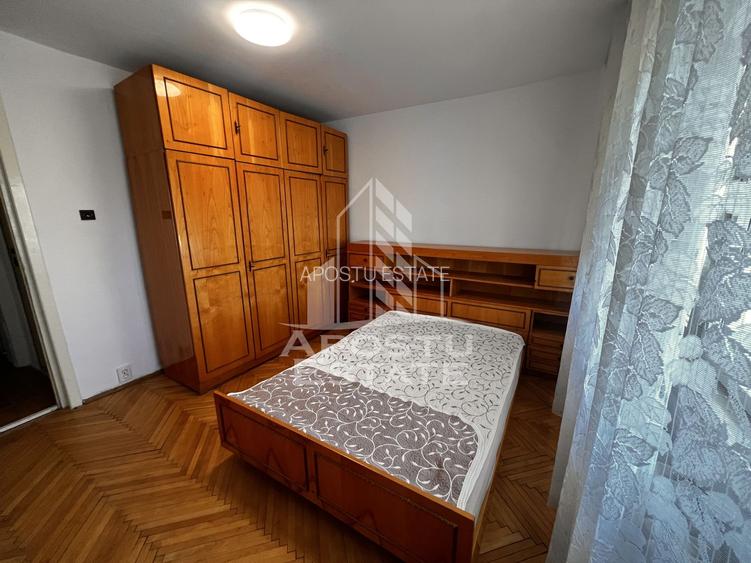 Apartament cu 3 camere, centrala proprie, zona Soarelui - 2