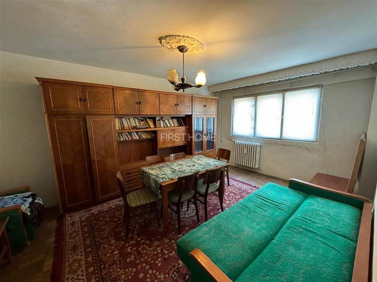 Apartament 3 camere, 1 boxa, zona Centrala , etaj 4 - 3