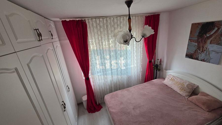 Apartament 4 camere, et. 2 - Bulevard - 4