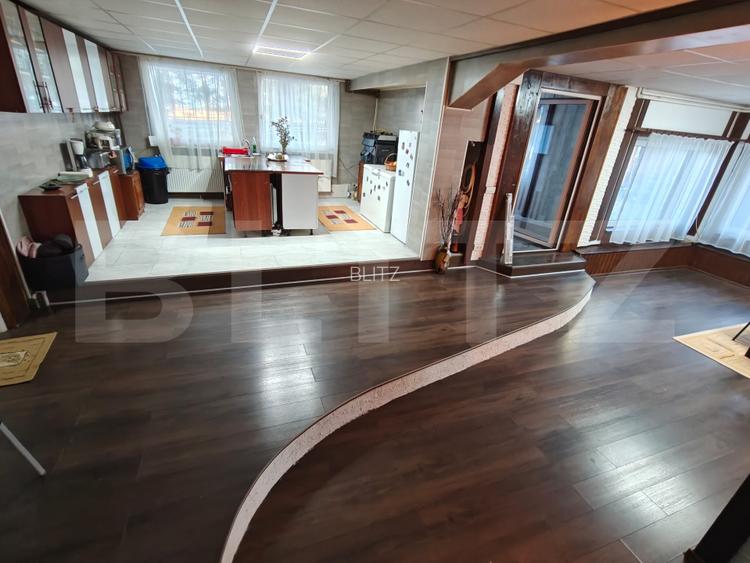 Casa de vacanta/locuit  7 camere, 420 mp utili, 1430 mp de teren, Marisel - 7