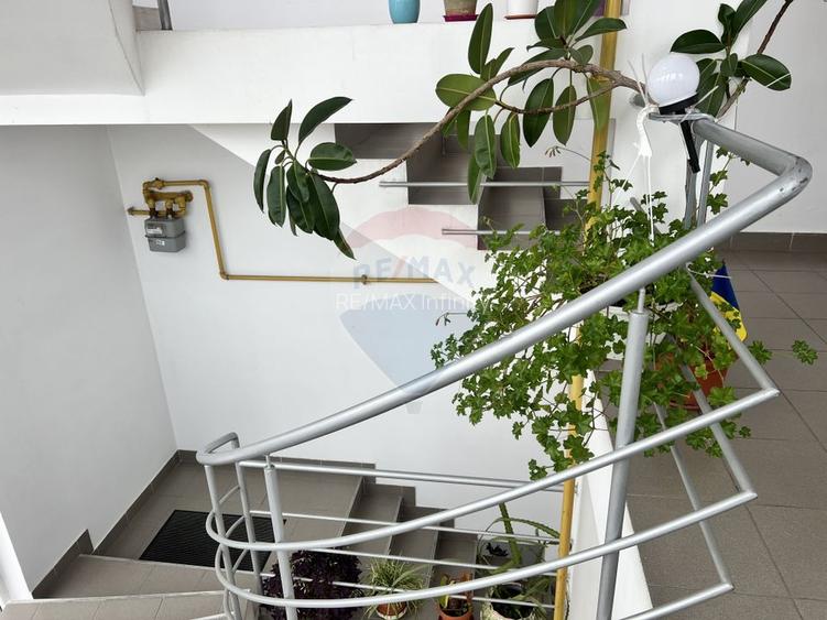 Penthouse cu 5 camere si terasa cu view de inchiriat in Grigorescu - 41