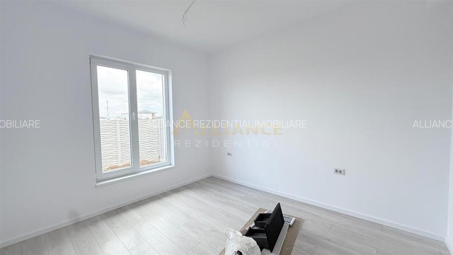 Casa Individuala - 3 camere - 2 bai - 250mp teren - 6