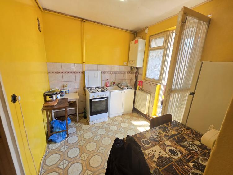 Vanzare Apartament 2 camere zona Grivitei ,Str.Mircea cel Batran