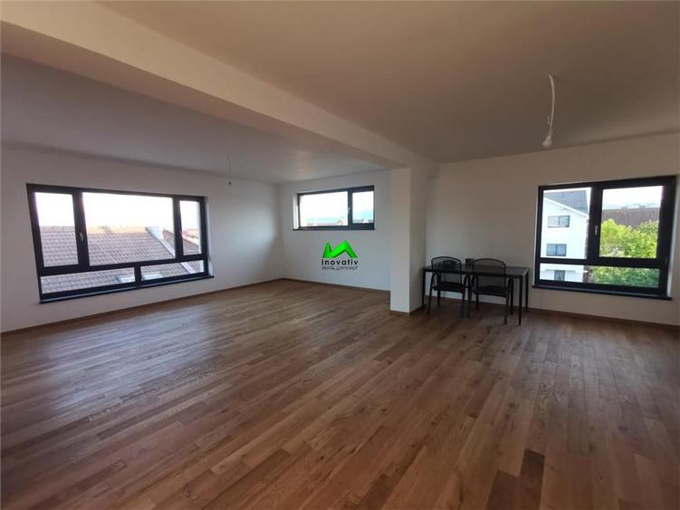 Casa individuala de vanzare 7 camere Sibiu Selimbar