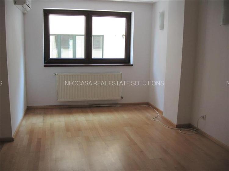 4 CAMERE, FOARTE SPATIOS, PENTRU LOCUIT SAU FIRMA - 2