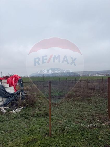 Teren de vanzare - 4