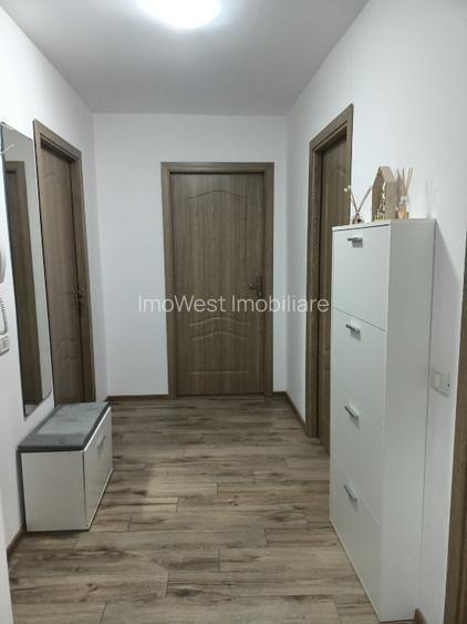 Lipovei |  3 camere | 2 bai | Decomandat | Etaj intermediar - 3
