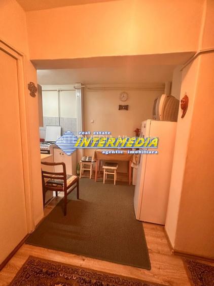 Garsoniera decomandata 32 mp de vanzare etaj 1 Cetate - 5