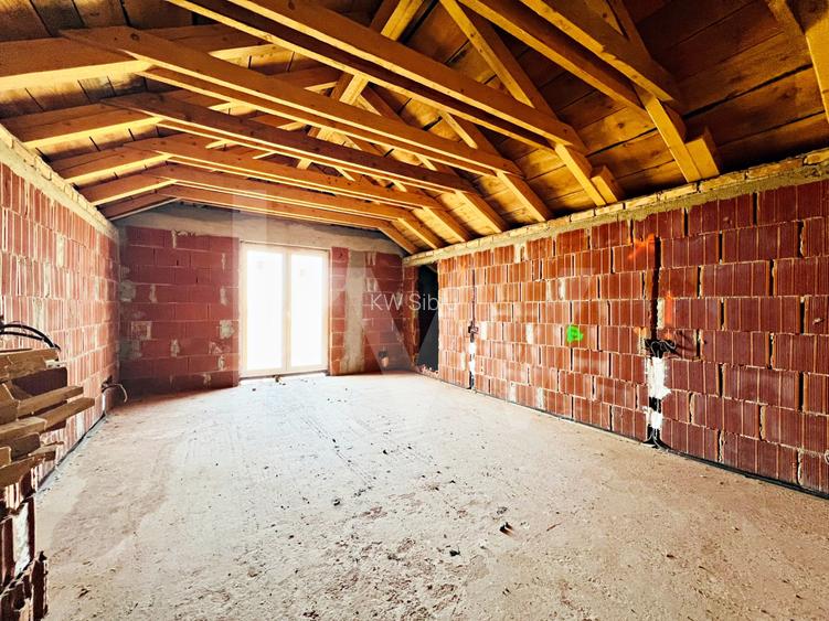 Casa unifamilială mare 5 cam, garaj, curte. Întabulată. Fughiu Oradea - 5