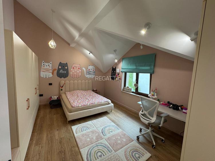 VILA COCHETA CU TEREN GENEROS,  PANOURI FOTOVOLTAICE 11KW SI GARAJ - 23