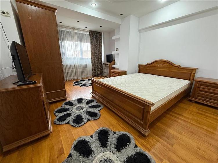 Ultracentral 3 camere decomandate etaj 2! - 8