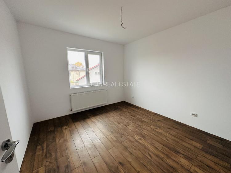 Vila superba Rosu, zona Crinului, 4 camere+terasa inchisa, 249 mp teren, 153 mp - 19