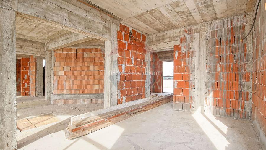 COMISION 0%| Casă individuală | 2 garaje | 192 mp utili | 847 mp teren - 32