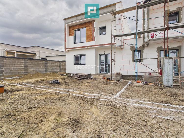 Duplex în Săcălaz despartit prin cameră tehnica - 18