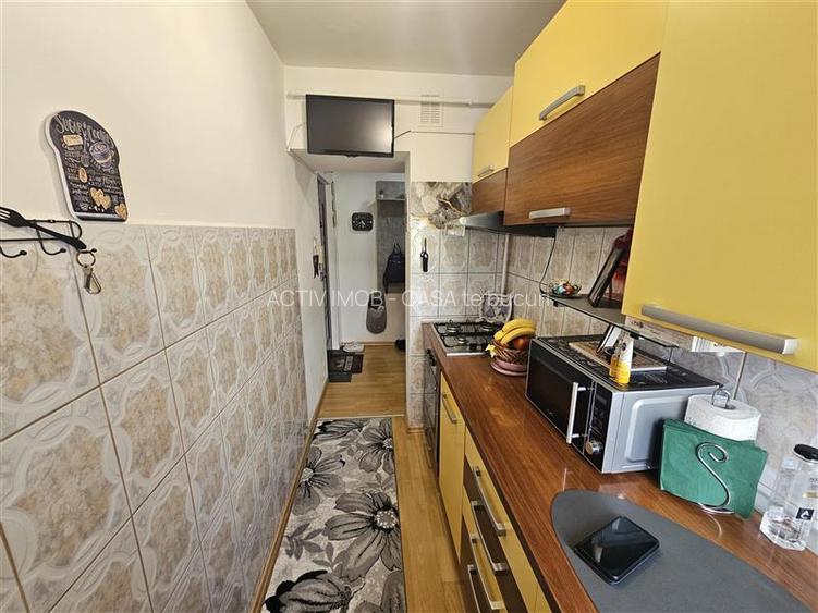 Resita, 2 Cam. Dec., Mobilat+Utilat, Micro 1 - 18