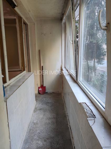 Bd Alex. Obregia, bloc R, 2 camere decomandate - 2