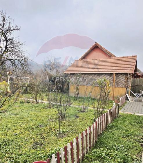 Casa cu 5 camere de vanzare in centrul orasului Talmaciu - 59