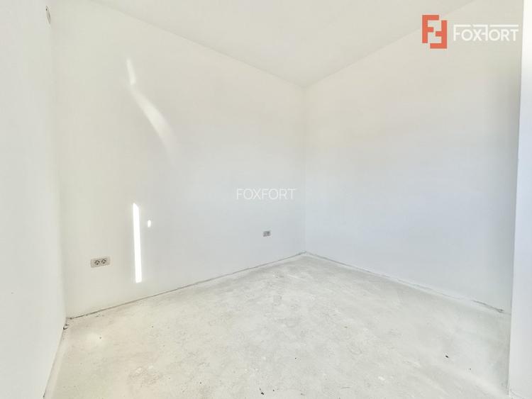 Duplex Mosnita, 4 camere, 2 bai - Asfalt + Toate utilitatile - 14