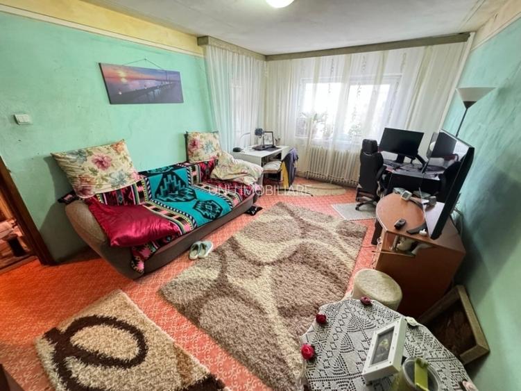 3 Camere Decomandat 2 Bai 72mp bloc 1984 zona Nicolina - 8