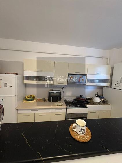 2 camere open space/centrala proprie 7 min metrou Aparatorii Patriei - 3