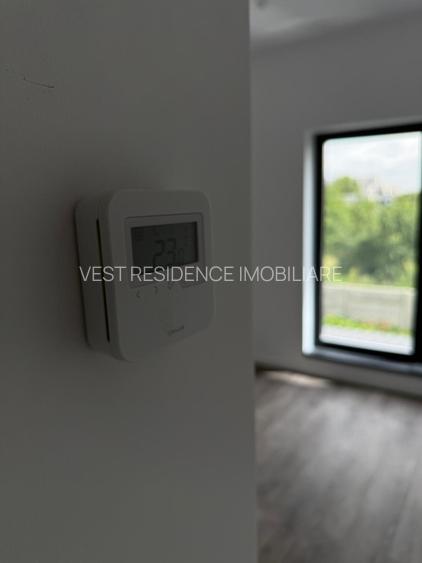 Case individuale cu 4 camere si mansarda. Teren 400 mp. Comision 0 - 25
