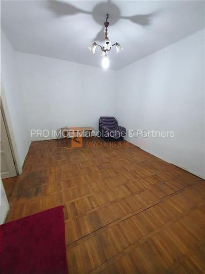 Casa tip parter + teren zona Centru - 2