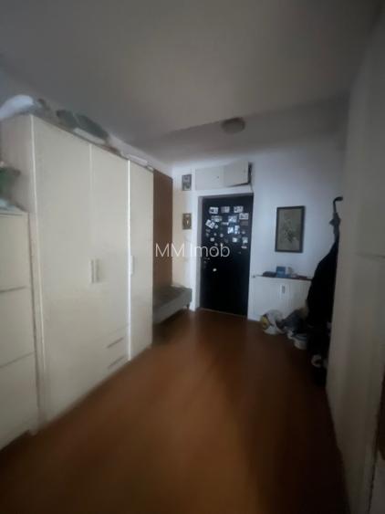 Apartament cu 3 camere/  Piata Victoriei/ Moxa - 10
