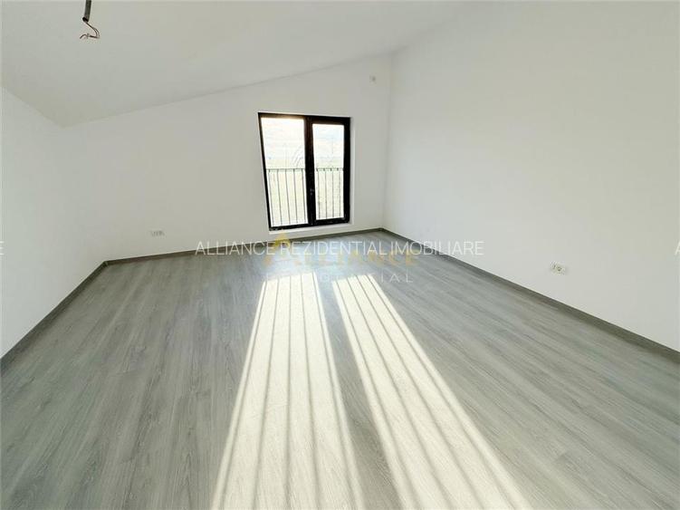 Duplex / 6 Camere / 3 Bai / Teren 250 mp - 14