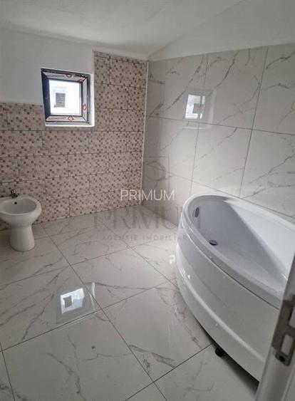 Sanmihaiul Roman- toate utilitatile- 4 camere- pozitie excelenta - 2