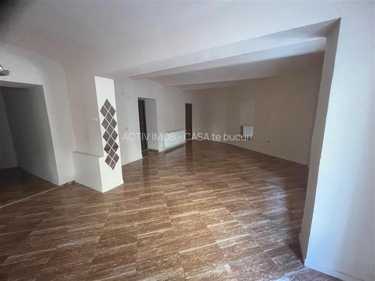 Caransebes, CHIRIE, Spatiu Comercial Birouri, 172 Mp, Ultracentral - 2