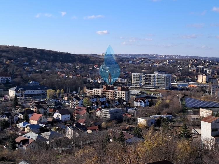 Vila eleganta P+E+M si 1000mp teren, Bucium-Iasi. - 2