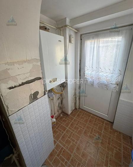 De Vânzare - Casă, Strada Griviței - 20