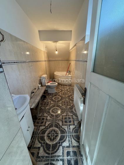 Vila solida, D+P+ Et 1 +  M, Ultracentral- Bulevard - 12