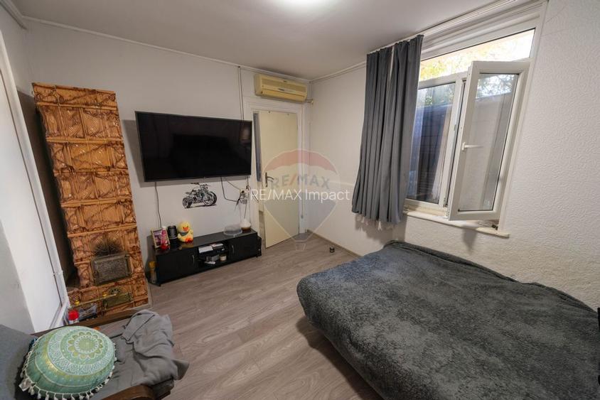 Vila de vanzare in zona P-ta Unirii 140 mp teren - 14