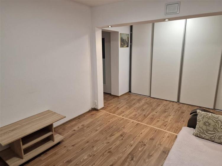 Apartament decomandat cu 3 camere 2 bai in Terezian