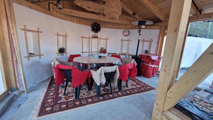 Apartament in casa Schei