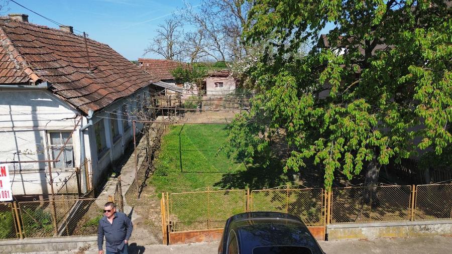 Casă cu 3 camere de vânzare in CRAIDOROLT la 4 km de baile MIHAENI