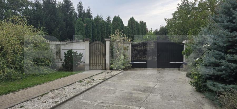 Casa de vanzare, 300 mp, teren 600 mp, zona Bercu Rosu