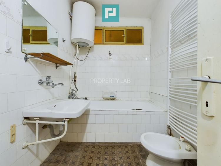 Casă 4 camere, zona centrală în Pâncota - 6