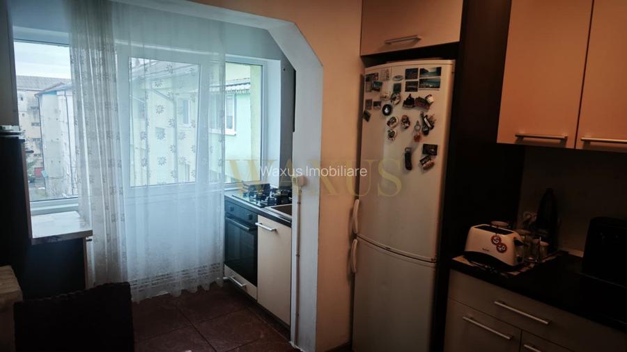 Apartament 2 camere, decomandat, etaj 4, zona Centrala  - 9